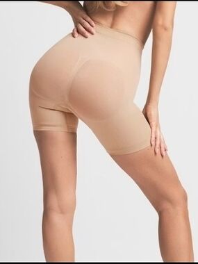 SKIMS High-Waist Sculpting Short in Nude